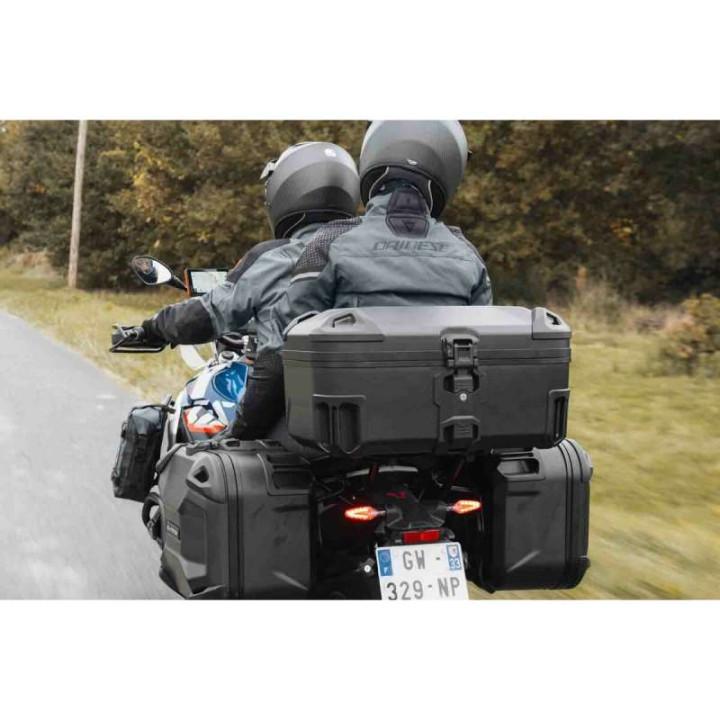 Kit topcase SW-MOTECH DUSC XL (GPT.07.945.66000/B) BMW F900R/XR 20- Kit topcase SW-MOTECH DUSC XL (GPT.07.945.66000/B) BMW F900R/XR 20-